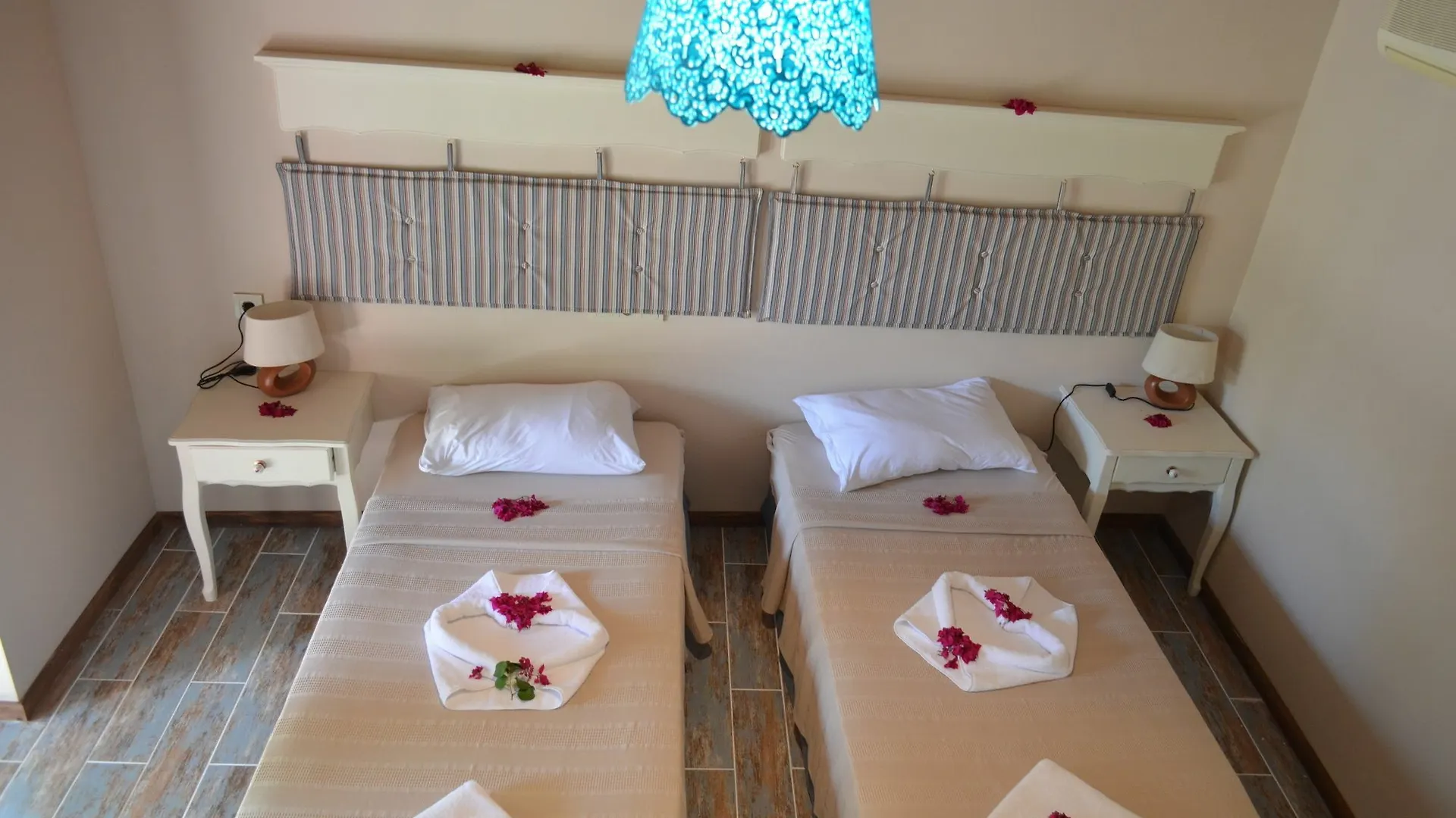 Lagoon Boutique Otel Ölüdeniz 2*,